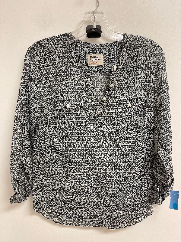 Top Long Sleeve By Holding Horses In Grey & White, Size: Xs