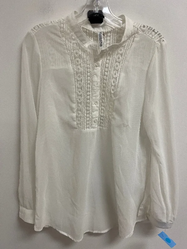 Top Long Sleeve By Monoreno In White, Size: M