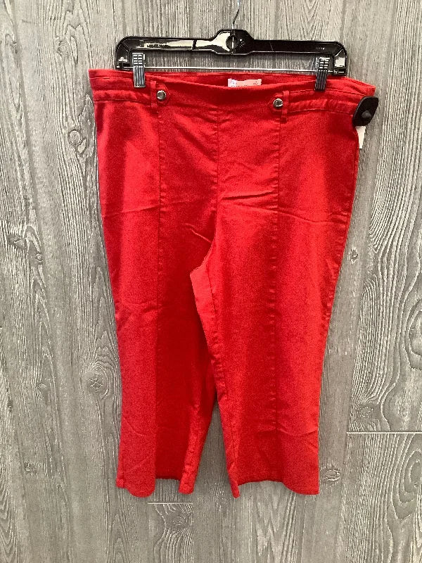 Capris By 89th And Madison In Red, Size: 18