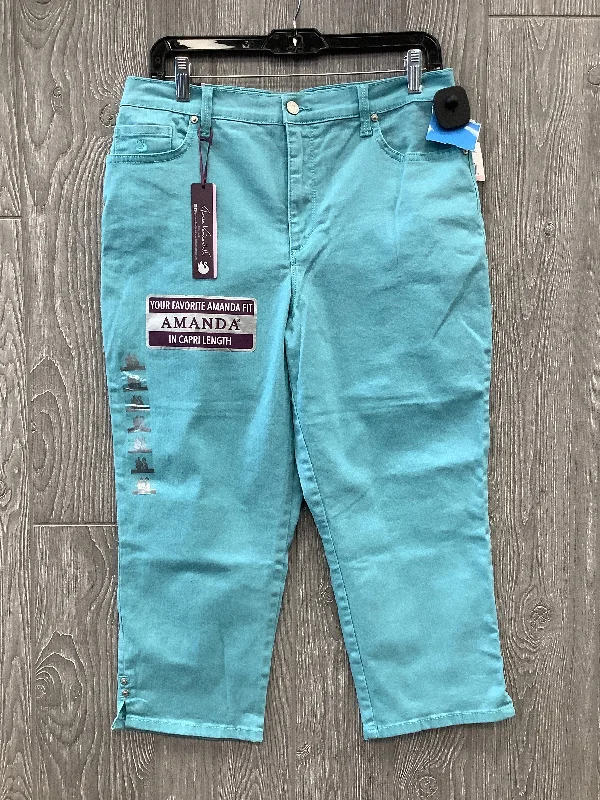 Capris By Gloria Vanderbilt In Blue, Size: 10