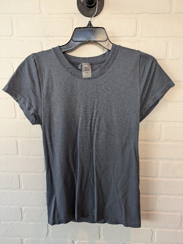 Top Short Sleeve Basic By Aritzia In Blue, Size: Xl