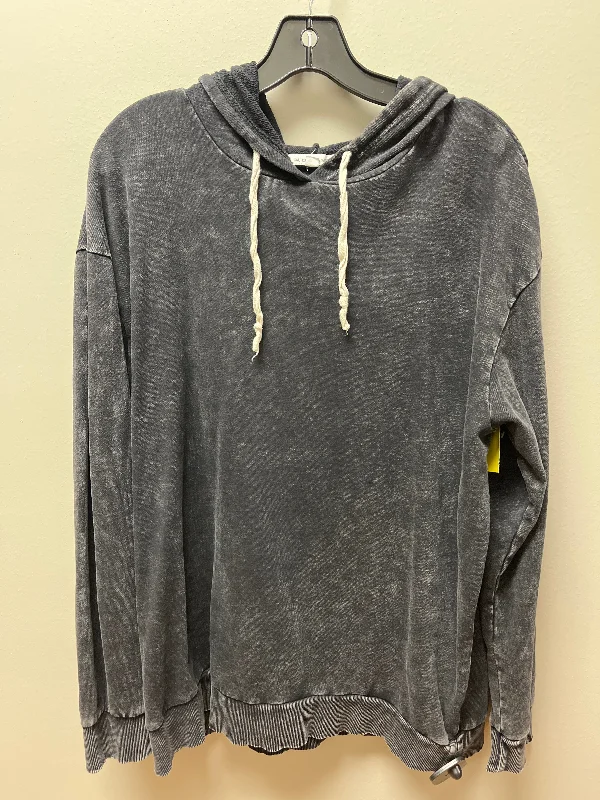 Sweatshirt Hoodie By Caution To The Wind In Grey, Size: L