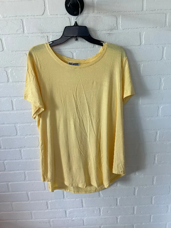 Top Short Sleeve By Jm Collections In Yellow, Size: Xl